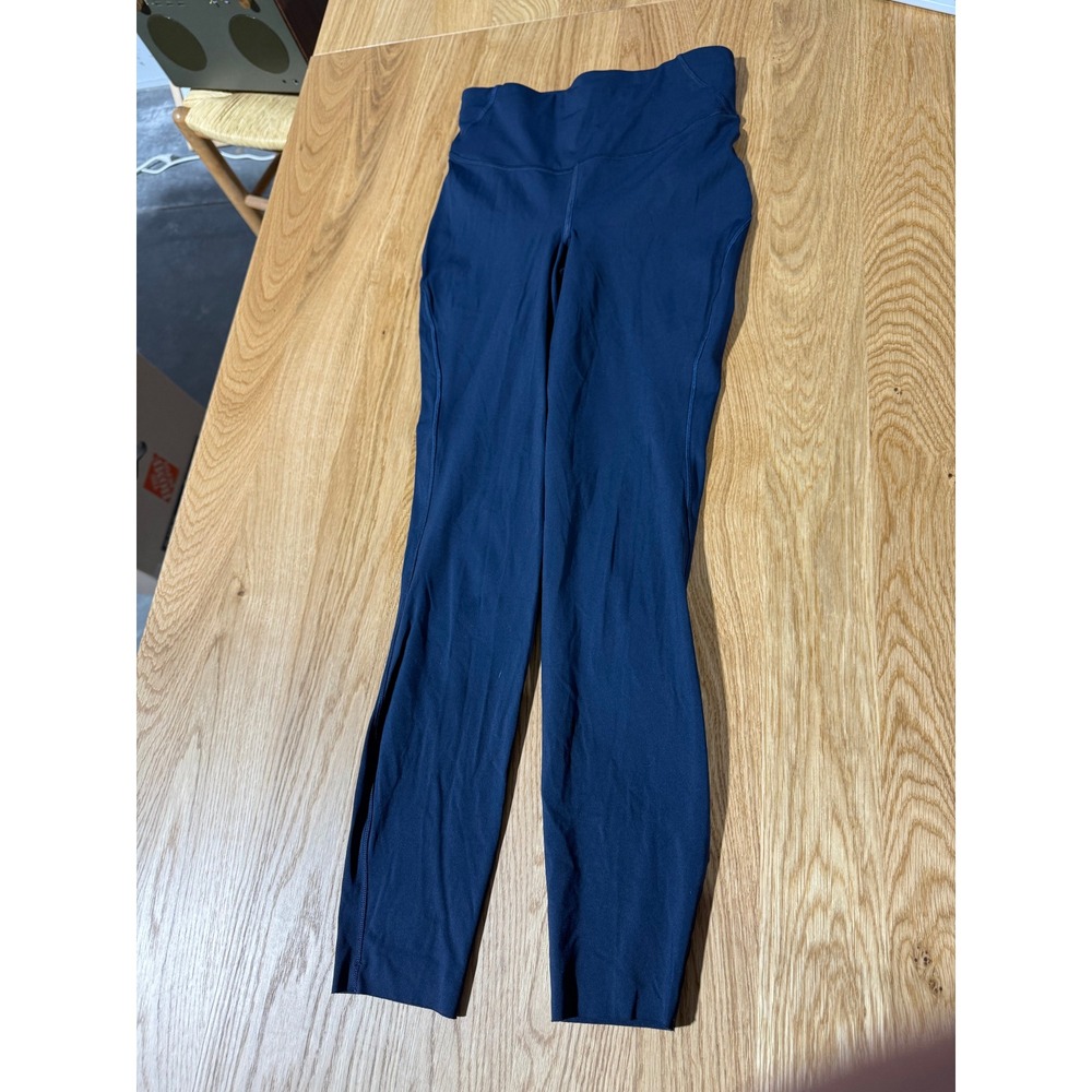 Lululemon Base Pace High-Rise Tight 25" — Size 4 - Picture 3 of 8